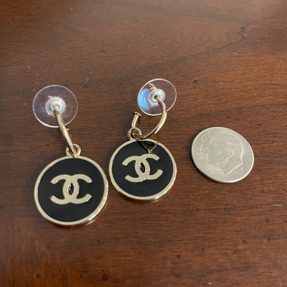 RESERVED Chanel CC Drop Earrings Interlocking Gold Tone Resin - Picture 8 of 9